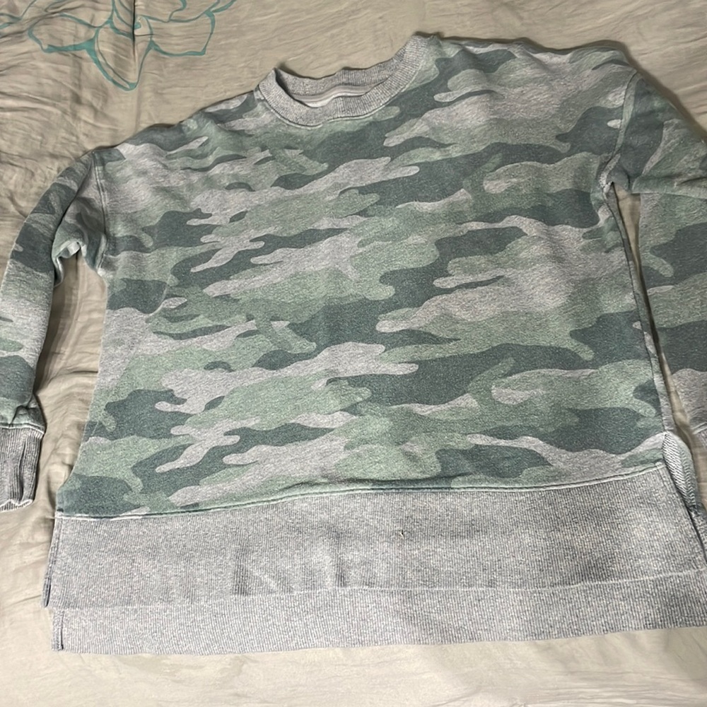 Women’s Time and tru sweater